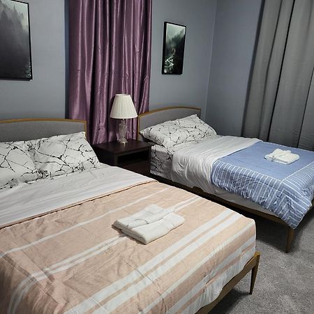 Guest Room With Two Double Beds In Columbus Oh, Airport Location 외부 사진