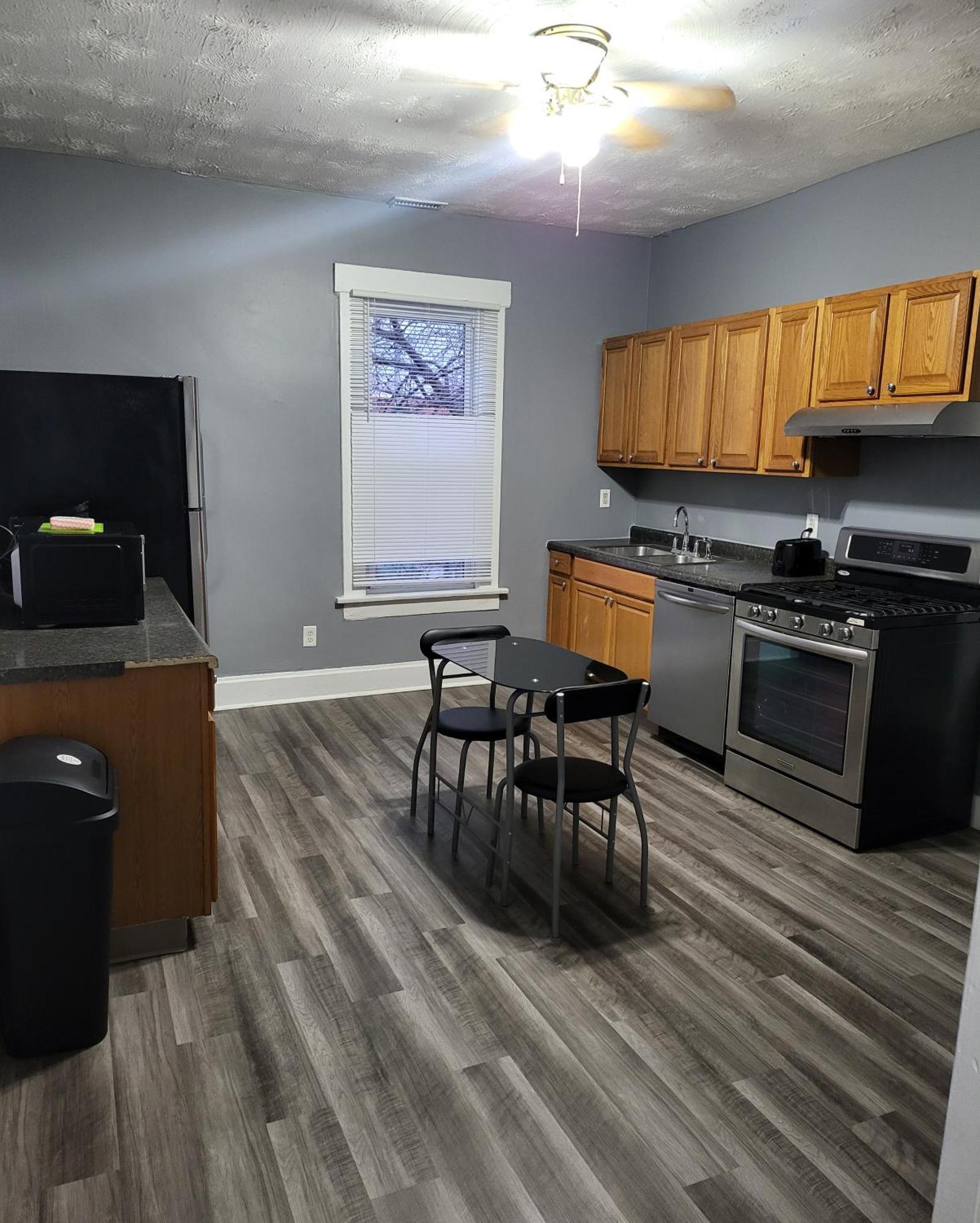 Guest Room With Two Double Beds In Columbus Oh, Airport Location 외부 사진