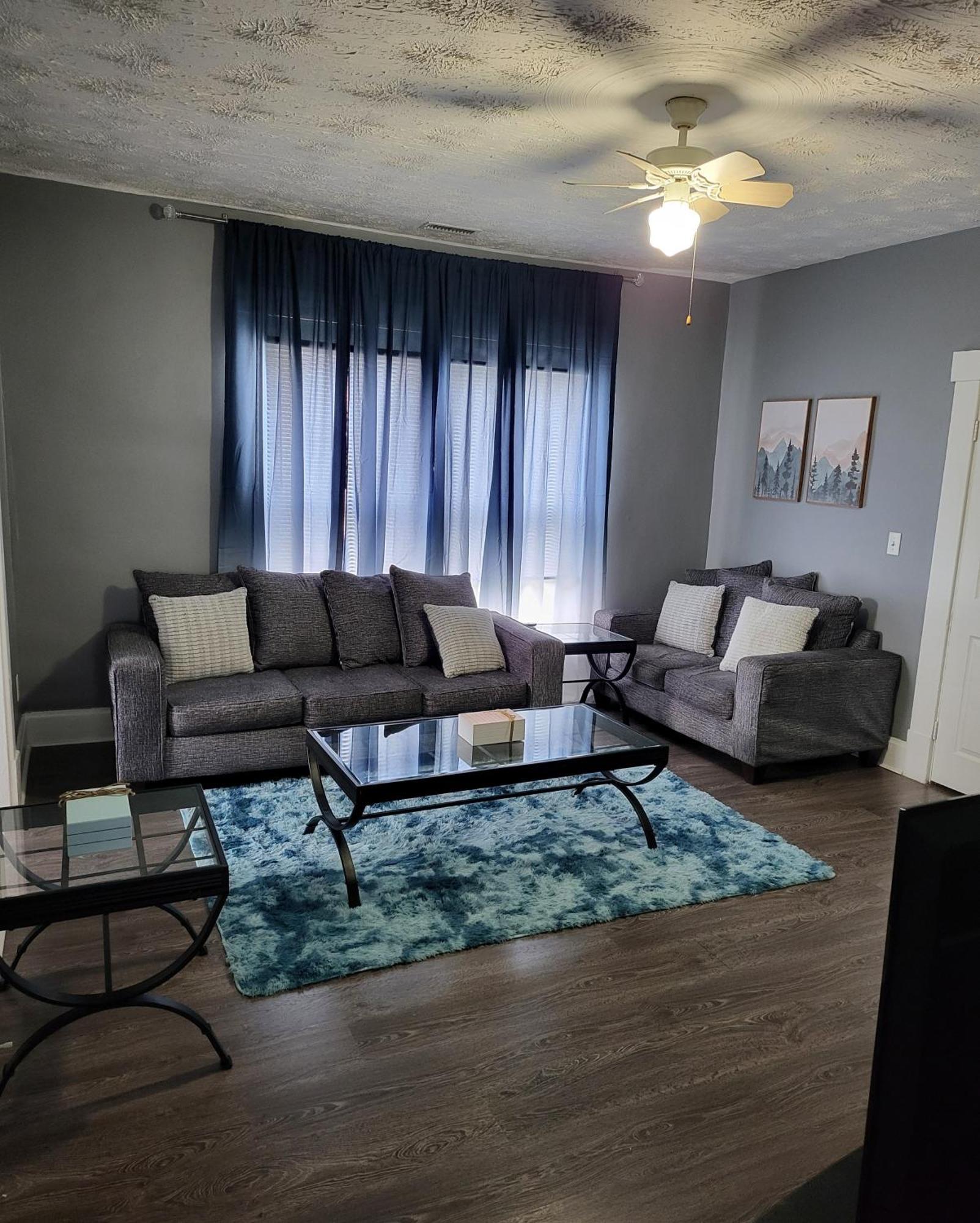 Guest Room With Two Double Beds In Columbus Oh, Airport Location 외부 사진